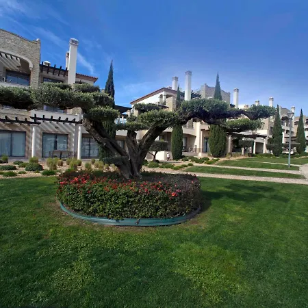 Pine Hills Cristal By Interhome * Vilamoura