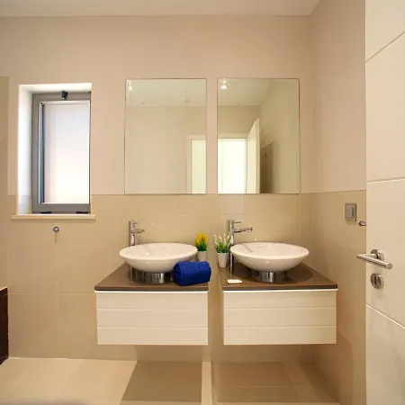 Pine Hills Cristal By Interhome Appartement