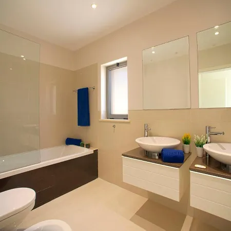 Pine Hills Cristal By Interhome * Vilamoura